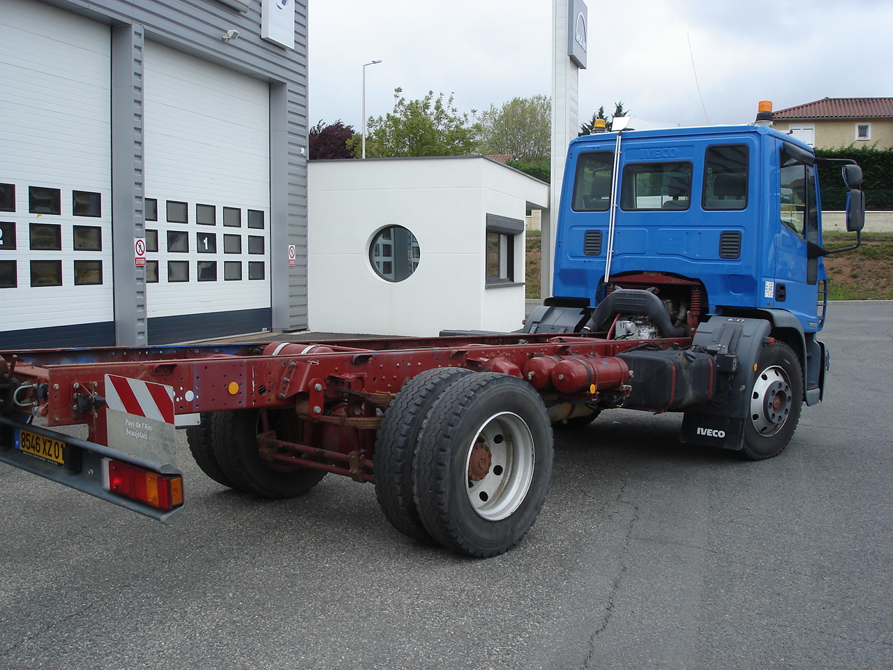 IVECO 130E18 CHASSIS CABINE
