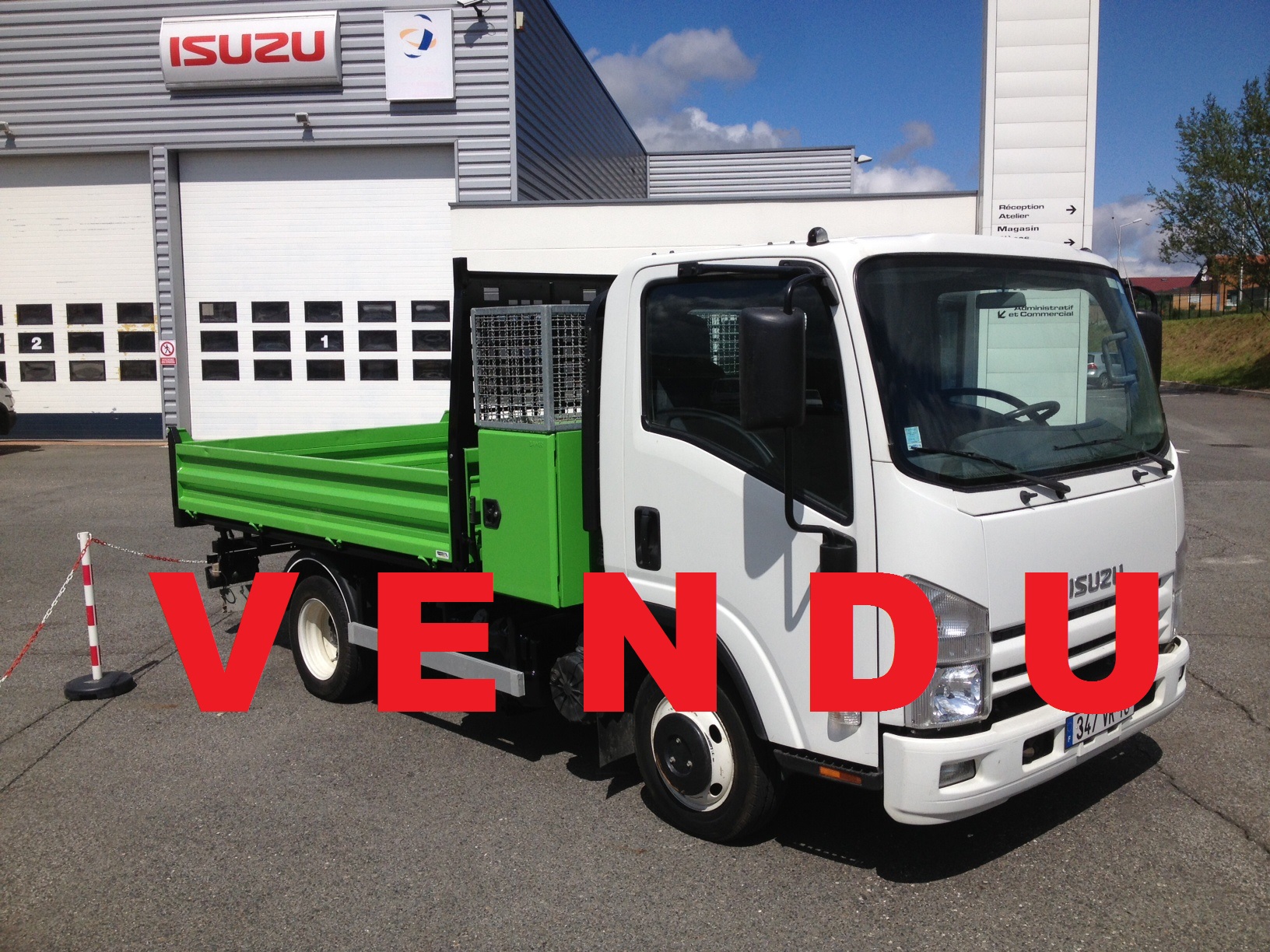 Utilitaire ISUZU NNR tribenne+coffre