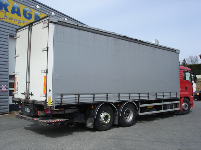 MAN TGS 6x2 Tautliner